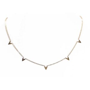 Collar 5 V dorado